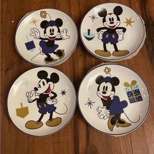 Disney Mickey and Minnie set 4 Hanukkah appetizer plates